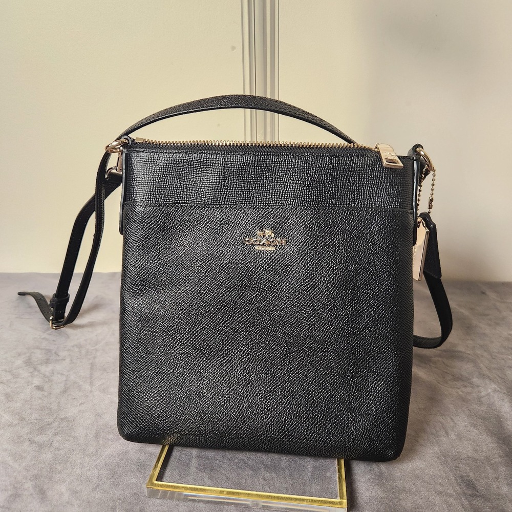 Coach Black Crossgrain Leather Crossbody Bag Gold Hardware Adjustable Strap